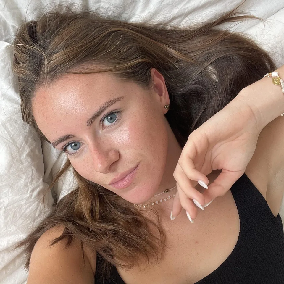 Portrait de Marie Bourdé, créatrice de contenu chez Reveal